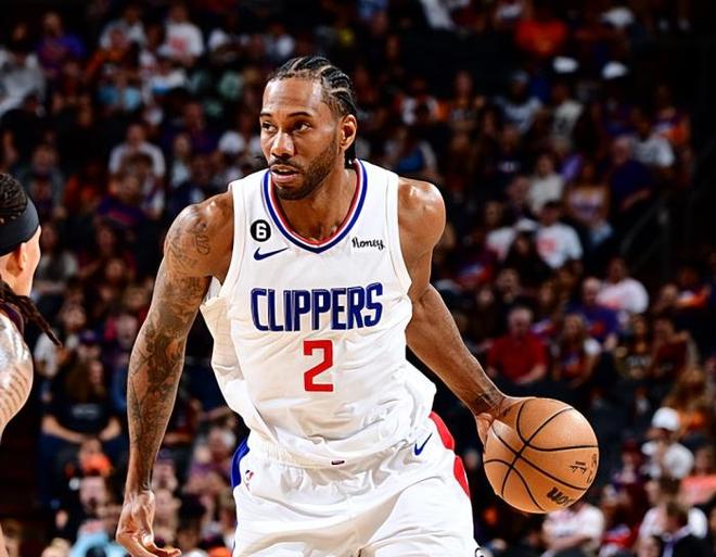 魔术主场逆转尼克斯豪取三连胜 瓦格纳37分领军进攻狂潮（魔术主场翻盘击退尼克斯取三连胜 瓦格纳轰37分引领火力全开）