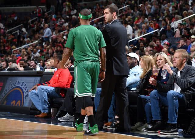 官方：利物浦旧将艾比加盟索菲亚火车头，双方签约两年（官宣：前利物浦球员艾比加盟索菲亚火车头，签约两年）