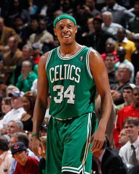 记者：维尼修斯续约谈判失败，皇马设定1.5亿欧初始转会费（记者称维尼修斯续约告吹，皇马开出1.5亿欧起步价）