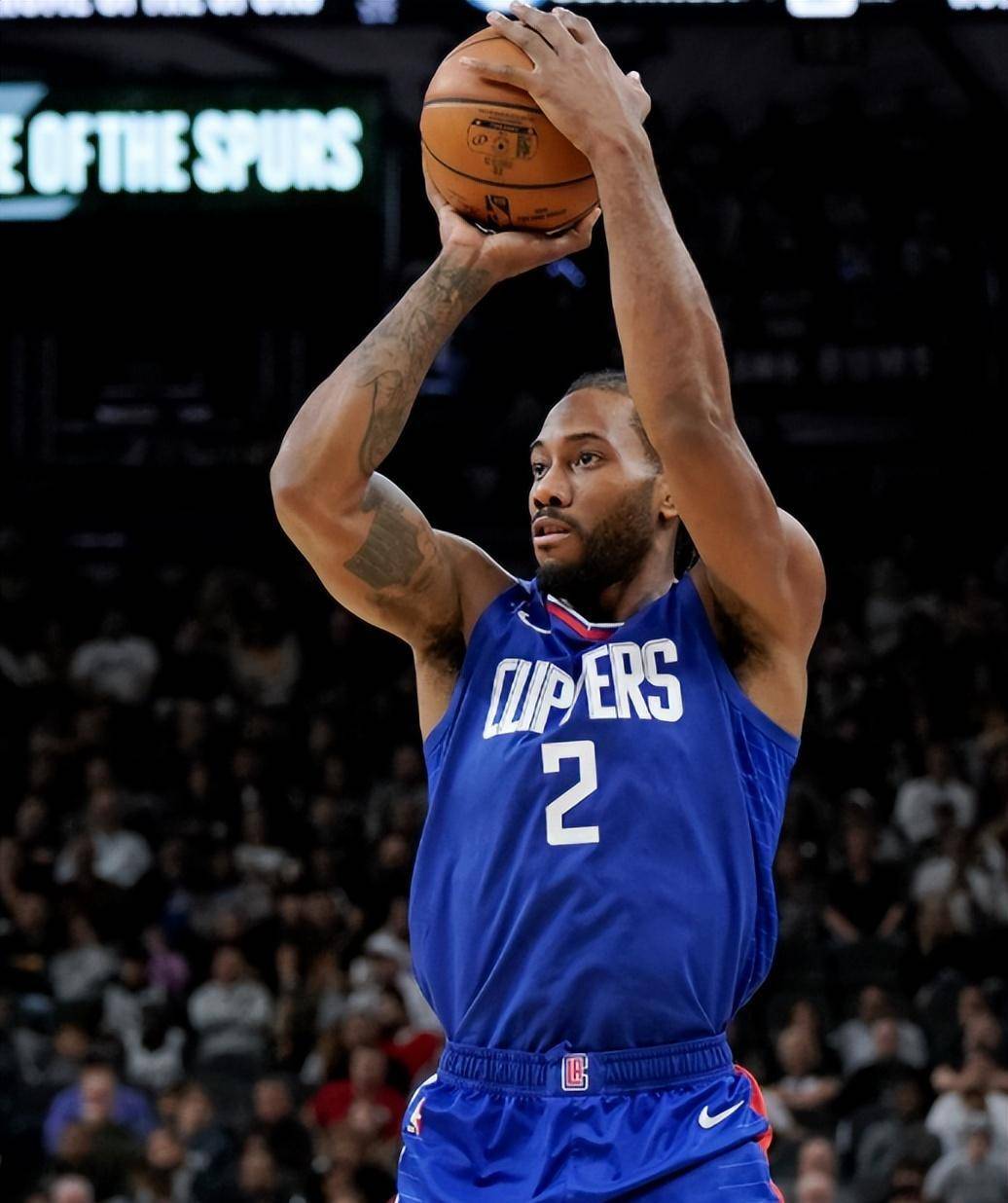 火箭全场比鹈鹕多17个篮板，最多领先25分的情况下惨遭逆转（火箭篮板多17个，最多领先25分仍遭鹈鹕翻盘）