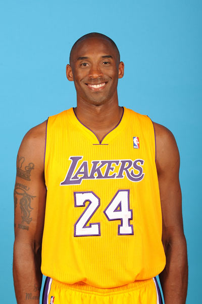 国乒输单打！王皓盯着王楚钦心事重重，梁靖崑技不如人：没好办法（国乒单打失利！王皓望向王楚钦愁绪难掩，梁靖崑技逊一筹：无计可施）